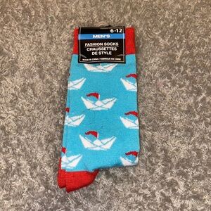 Men’s sizes 6-12 pair of fashion Socks, new with tags *Must Bundle*